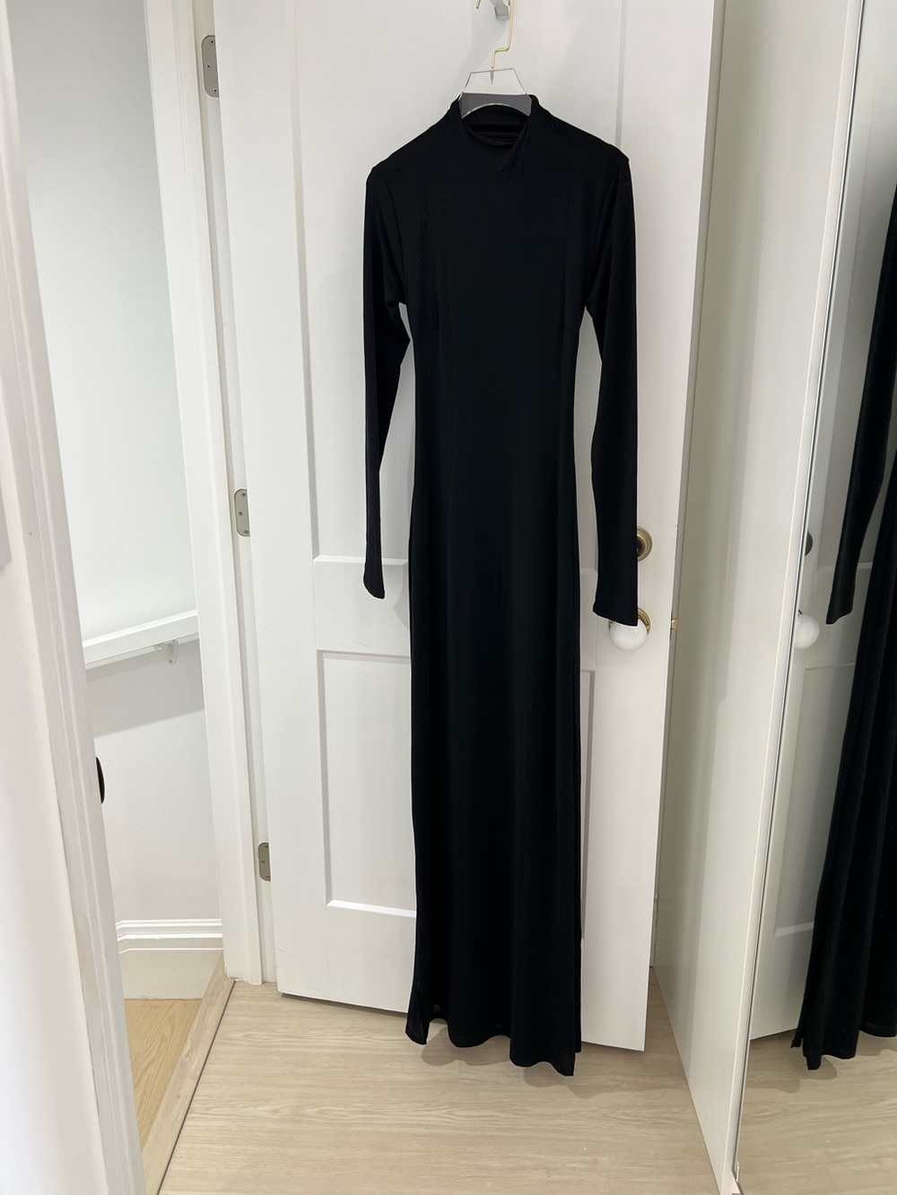 Meshki slinky Black maxi dress - Picture 3 of 6